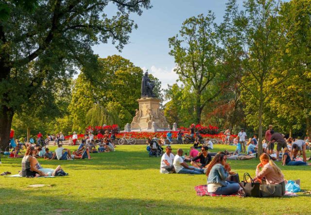 The Vondelpark: A picnic in the city park of Amsterdam