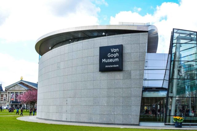 Explore the Van Gogh Museum